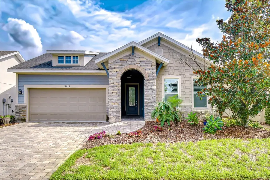14014 SWALLOW HILL DR, Lithia, FL 33547