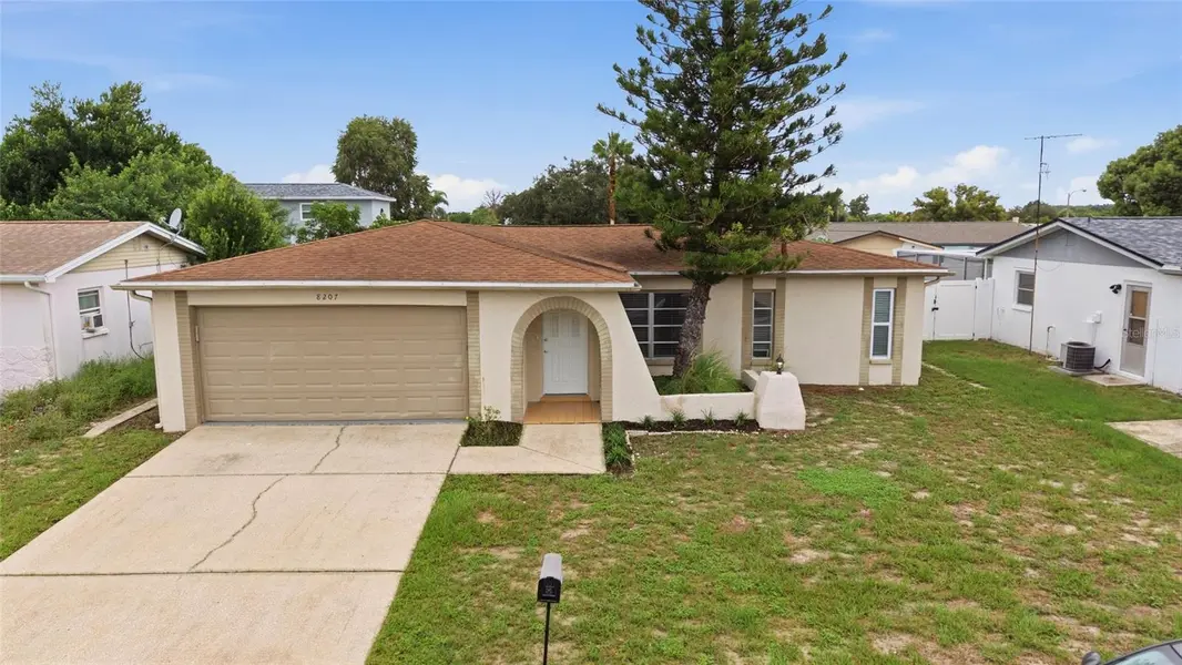 8207 DEDHAM DR, Port Richey, FL 34668