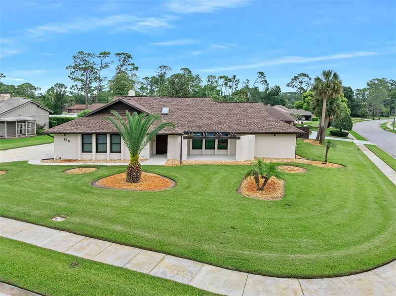 120 PEACHTREE CIR, Daytona Beach, FL 32114