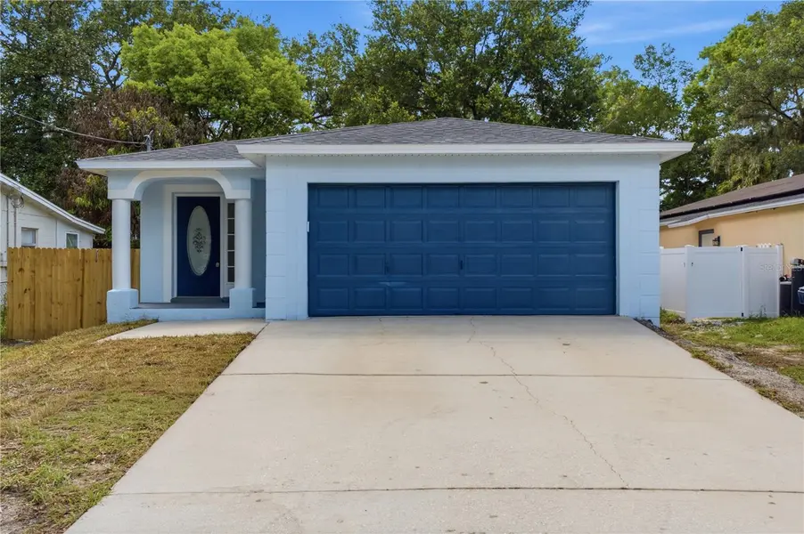 6812 LYMAN AVE, Tampa, FL 33610