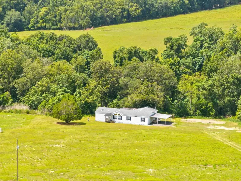 33320 LARKIN RD, Dade City, FL 33523