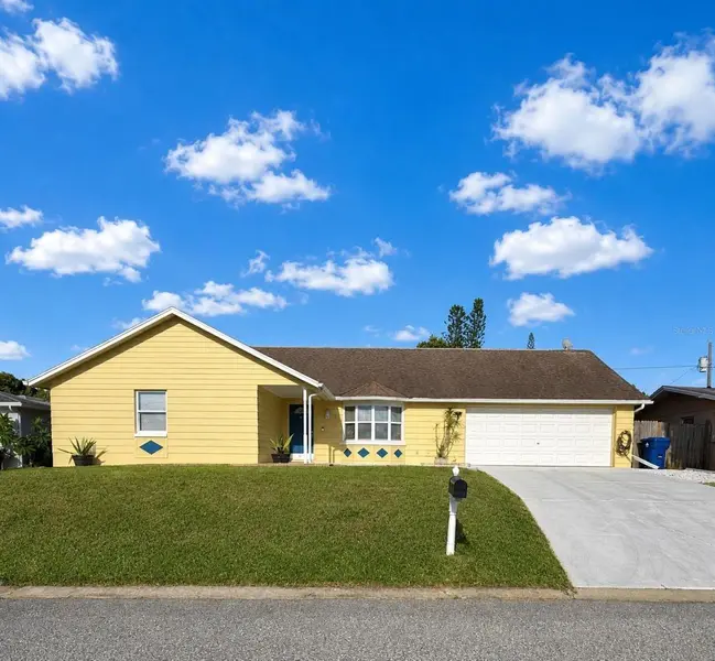3652 WESTCHESTER DR, Holiday, FL 34691