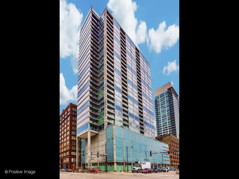 611 S Wells ST #2504, Chicago, IL 60607