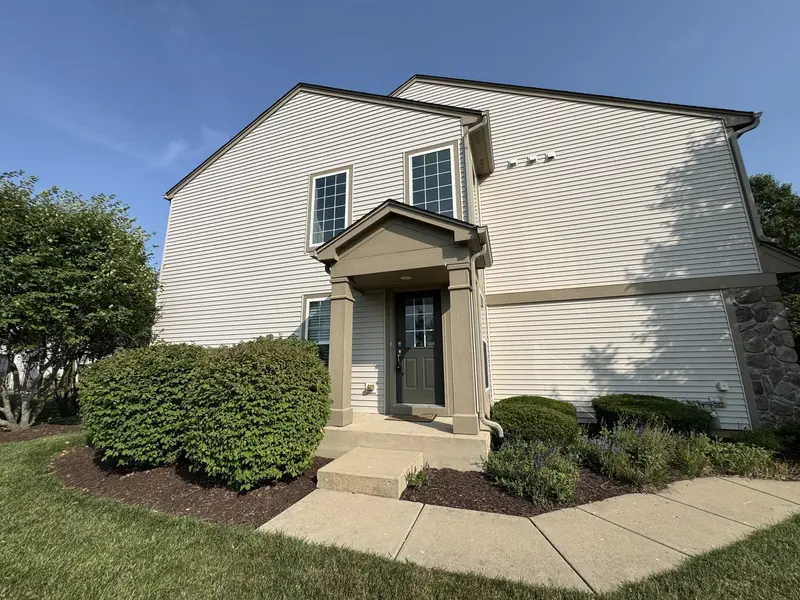 1399 Crimson LN #A, Yorkville, IL 60560