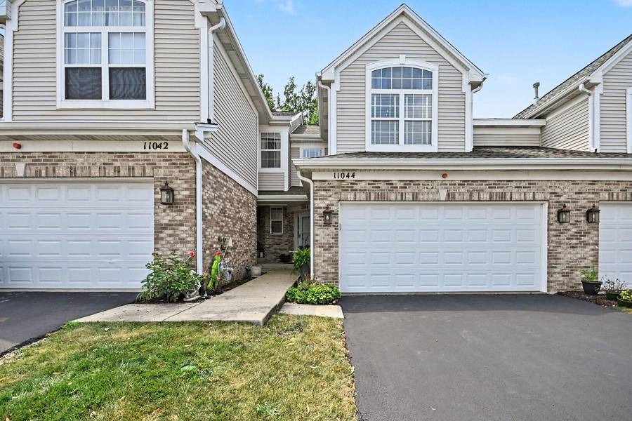 11044 72nd ST, Indian Head Park, IL 60525