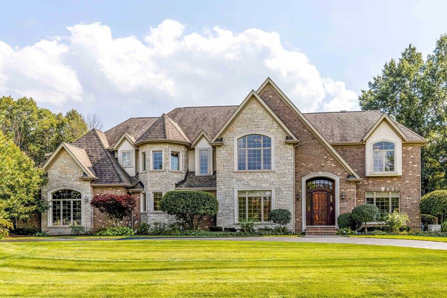 3995 Orchard LN, Long Grove, IL 60047