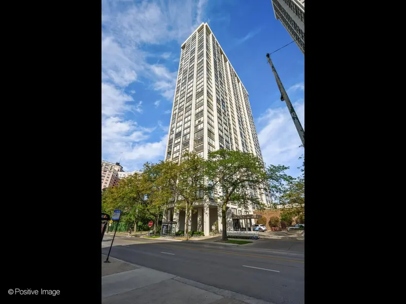 5455 N Sheridan RD #2907, Chicago, IL 60640