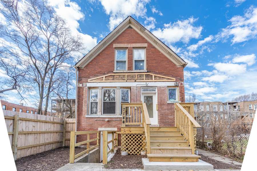 7144 S Wentworth AVE, Chicago, IL 60621