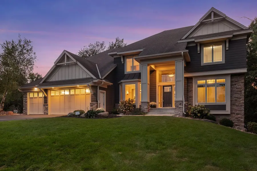 21180 Wellington PL, Lakeville, MN 55044