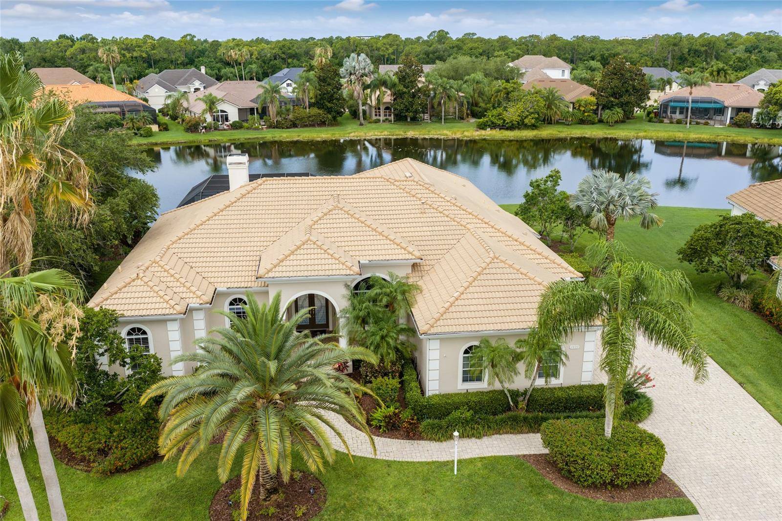 7920 ROYAL QUEENSLAND WAY, Lakewood Ranch, FL 34202