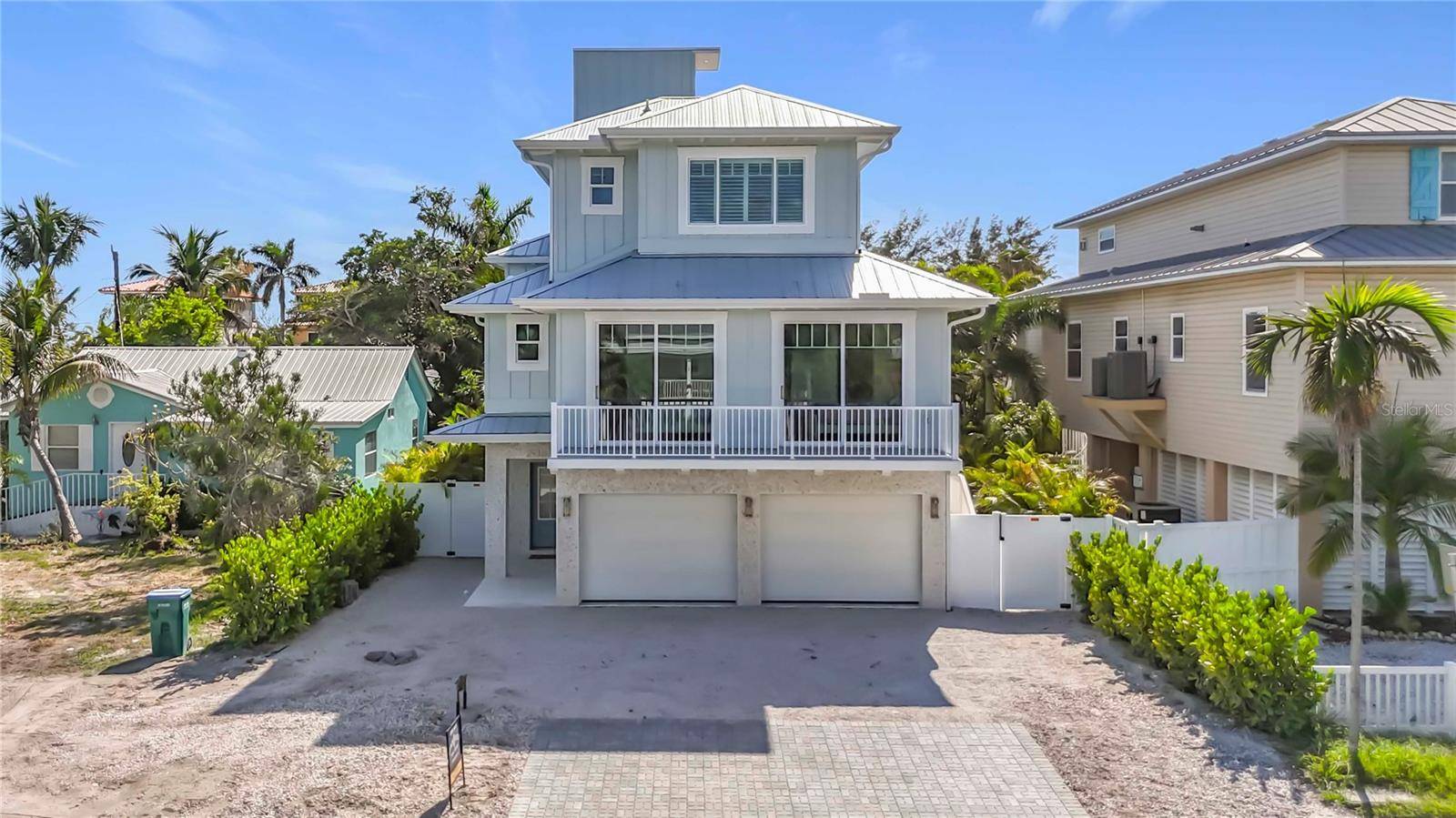 2918 GULF DR, Holmes Beach, FL 34217