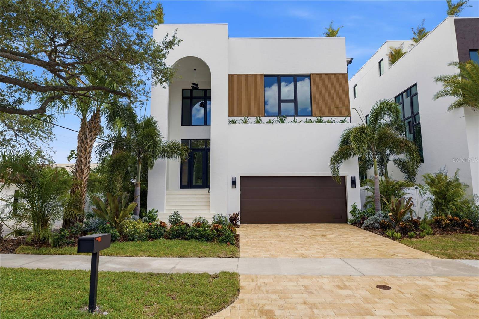 130 ADRIATIC AVE, Tampa, FL 33606