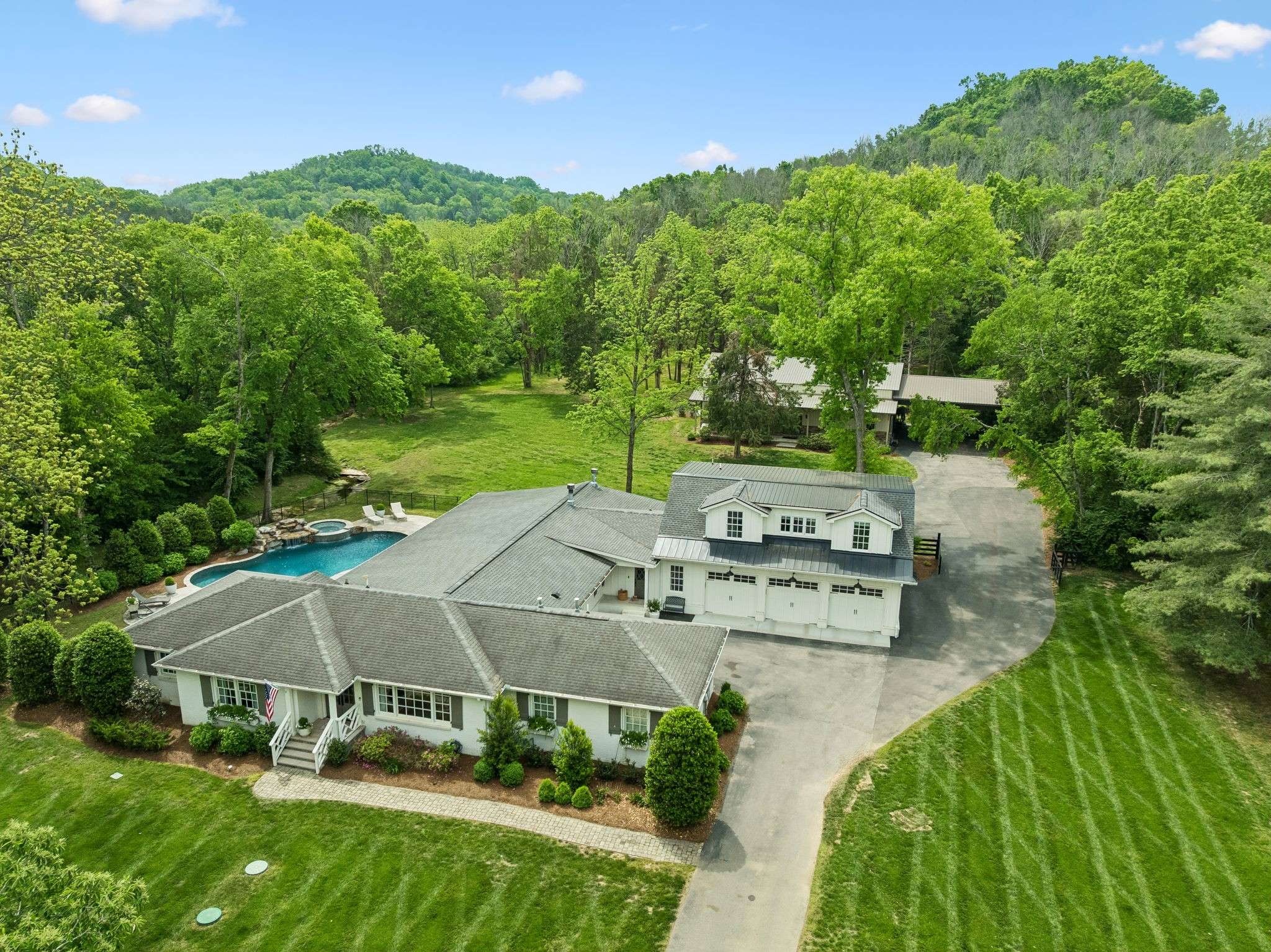 2151 Hillsboro Valley Rd, Brentwood, TN 37027