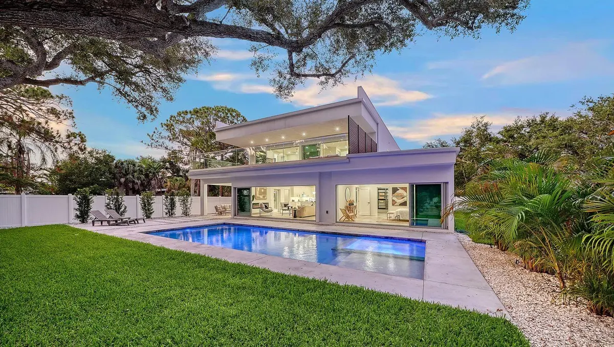 2050 EUCLID TER, Sarasota, FL 34239