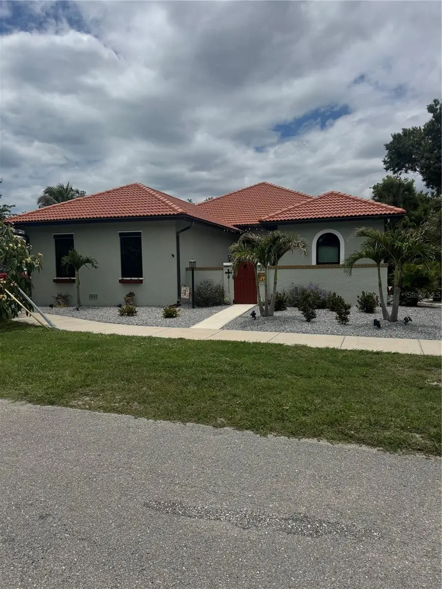408 TORTUGA DR, Nokomis, FL 34275