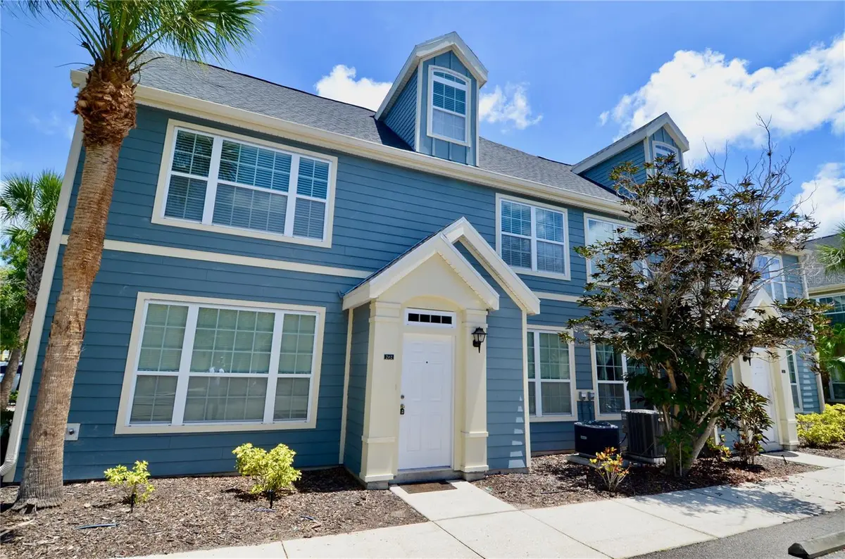 5621 BIDWELL Pkwy #202, Sarasota, FL 34233