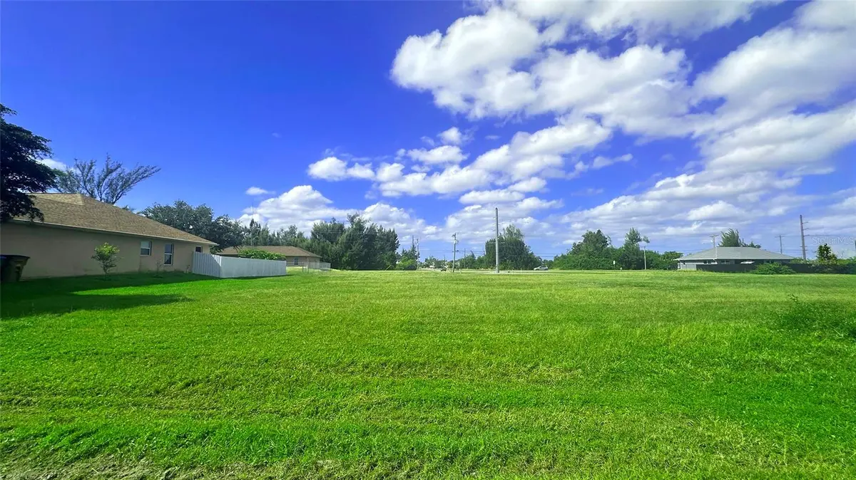 312 SW 15TH ST, Cape Coral, FL 33991