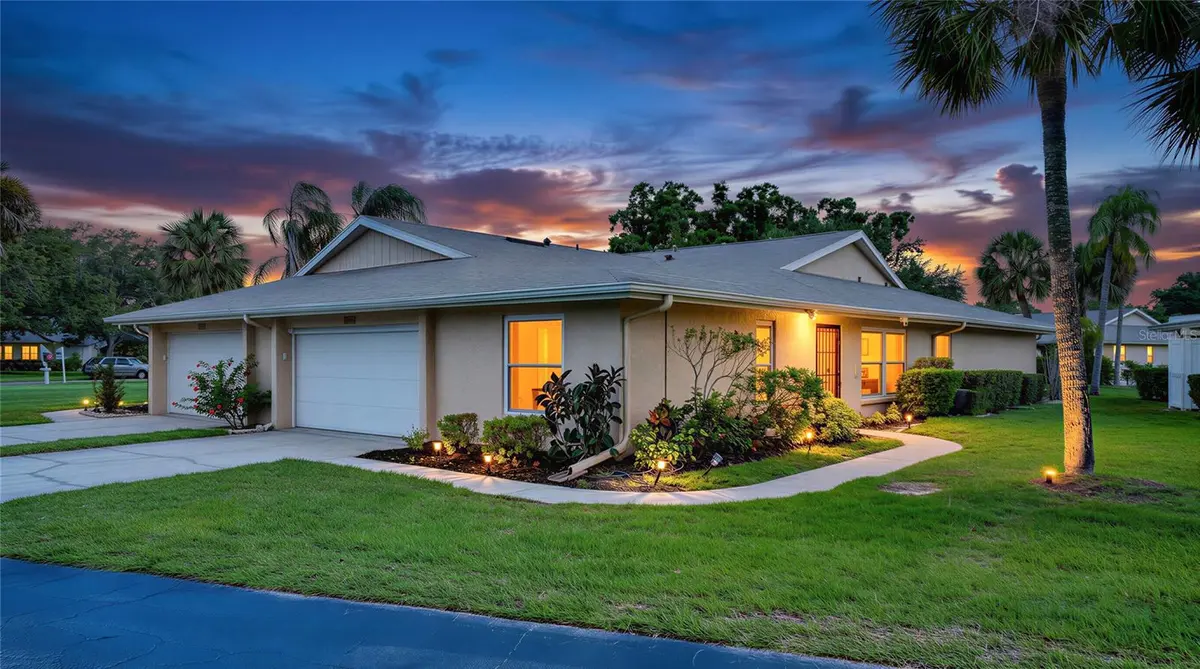5617 EVERGREEN DR #27, Sarasota, FL 34233