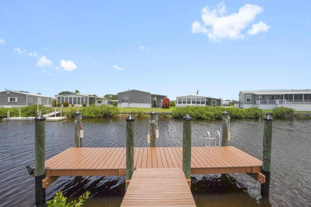654 BLACKBURN BLVD, North Port, FL 34287