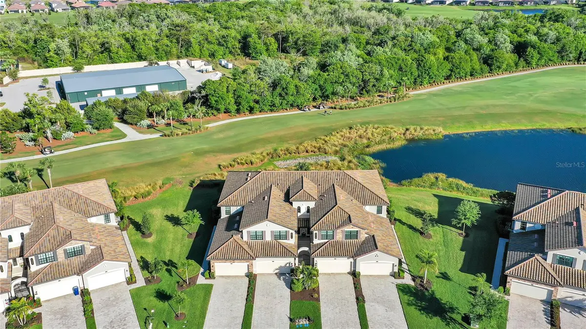 5815 WAKE FOREST RUN #103, Lakewood Ranch, FL 34211