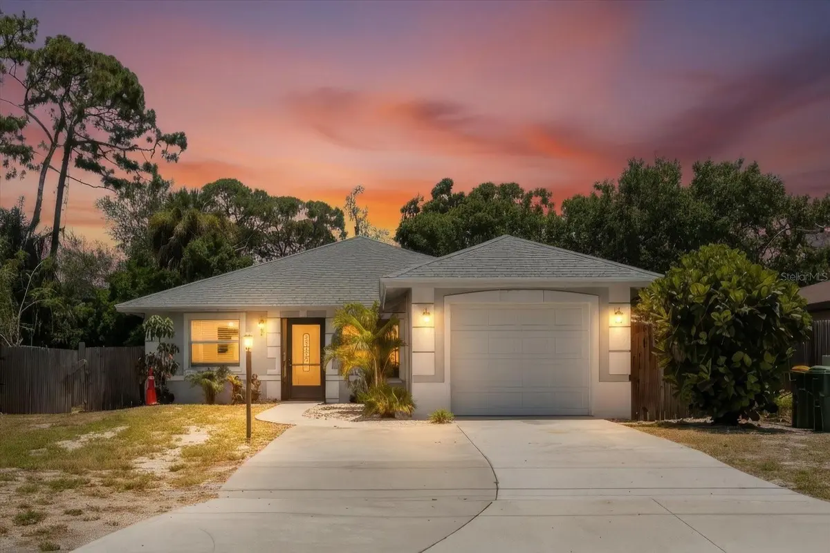 1080 MECCA DR, Sarasota, FL 34234