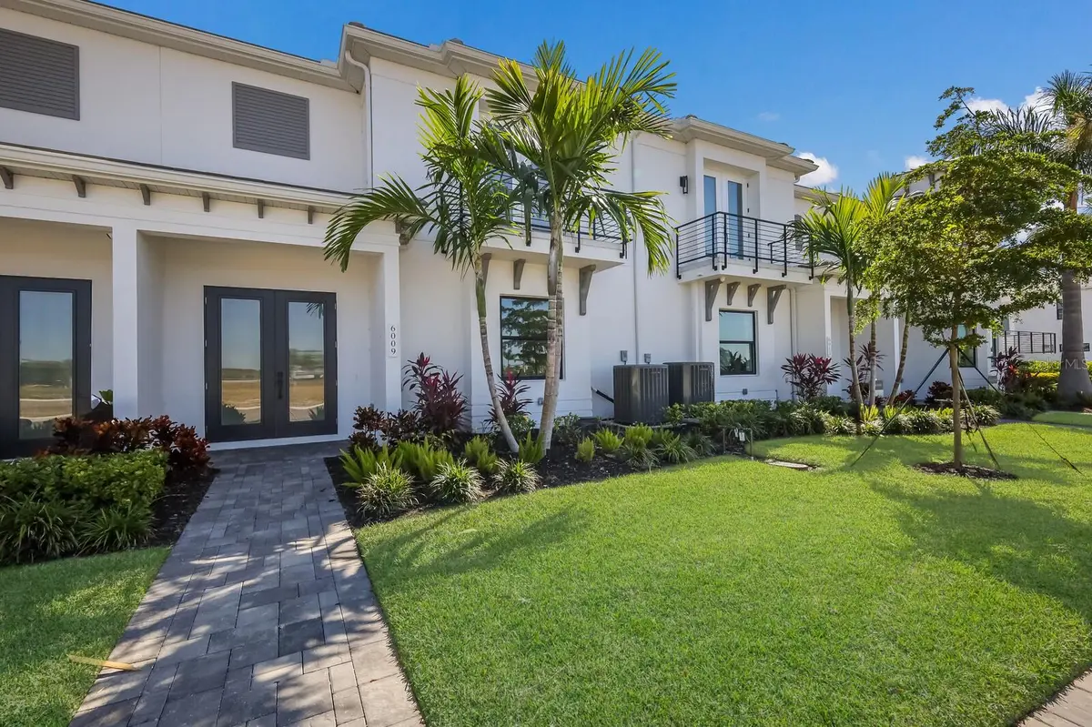 6009 WHITE MANGROVE LN, Bradenton, FL 34210