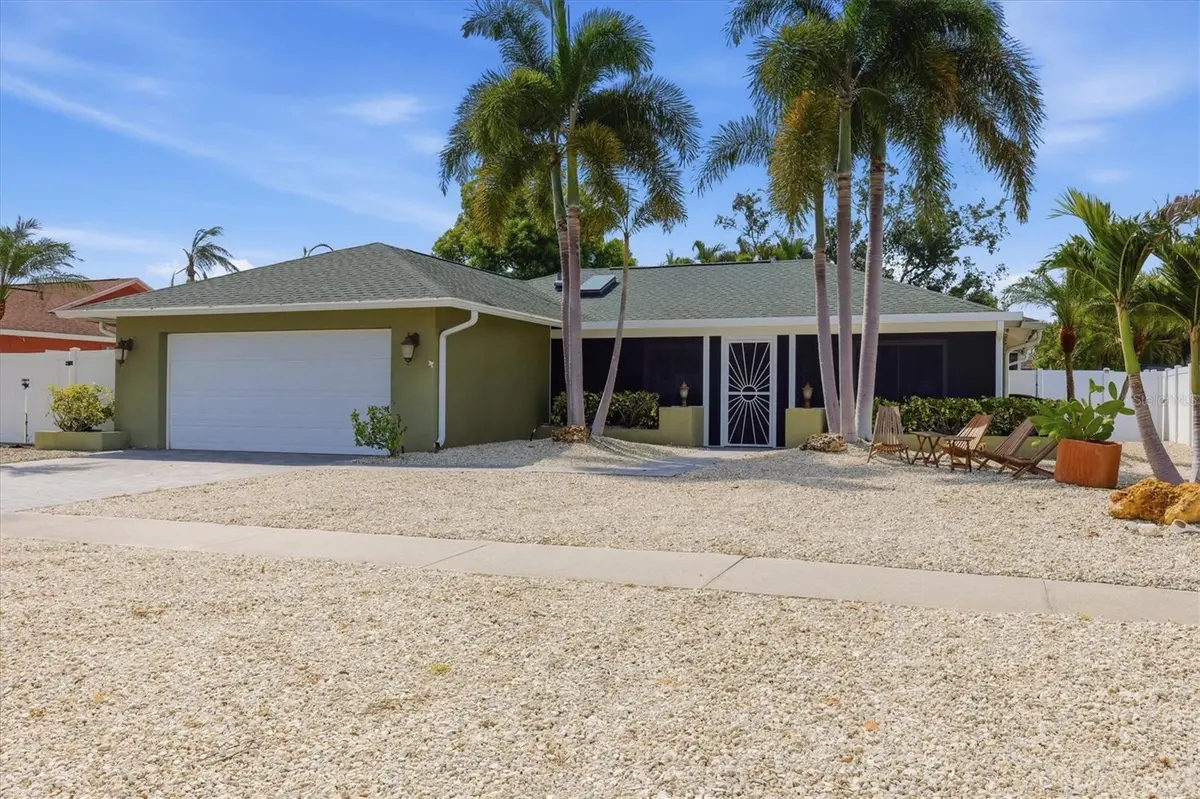 1833 OAK VIEW DR, Sarasota, FL 34232