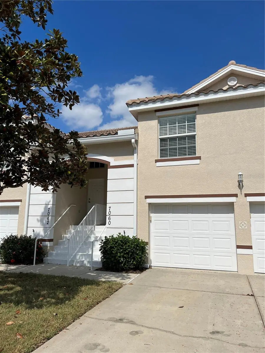 7060 STRAND CIR #7060, Bradenton, FL 34203