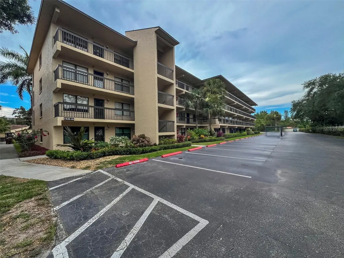625 30TH AVE W #G402, Bradenton, FL 34205