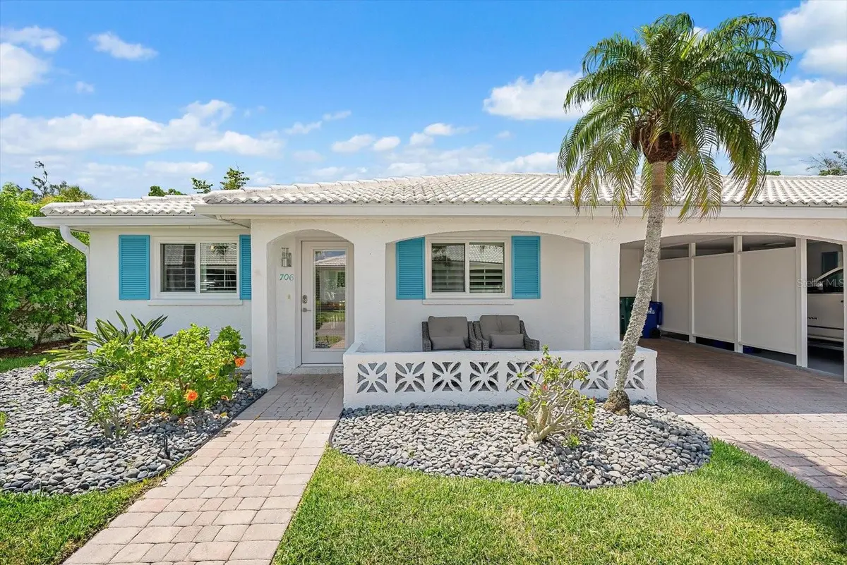 706 SPANISH DR S, Longboat Key, FL 34228