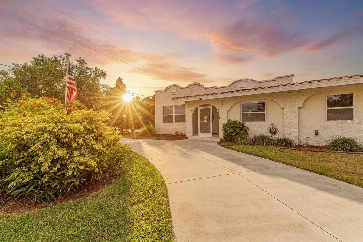 1712 4TH ST W, Palmetto, FL 34221