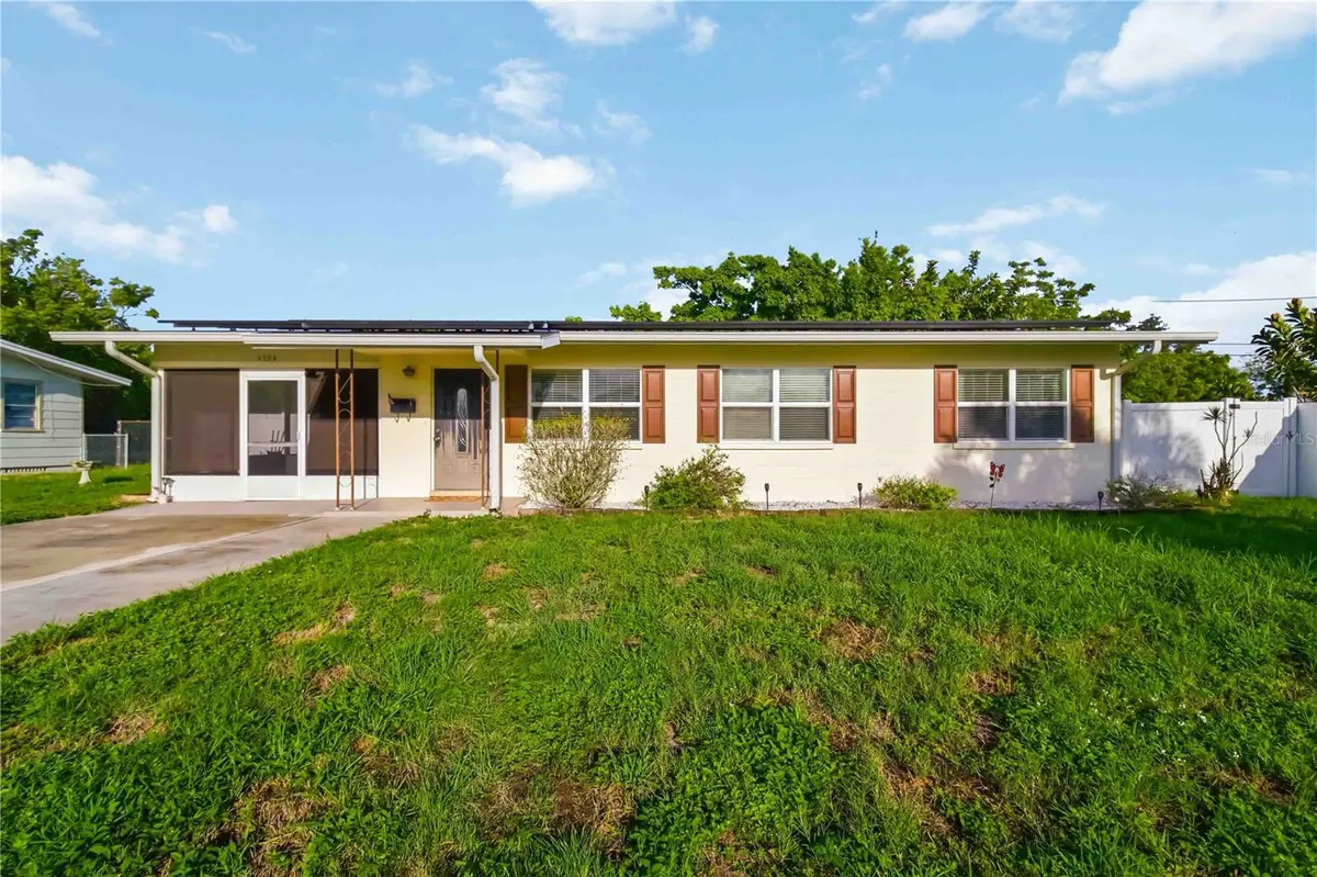 4704 PARK ACRES DR, Bradenton, FL 34207