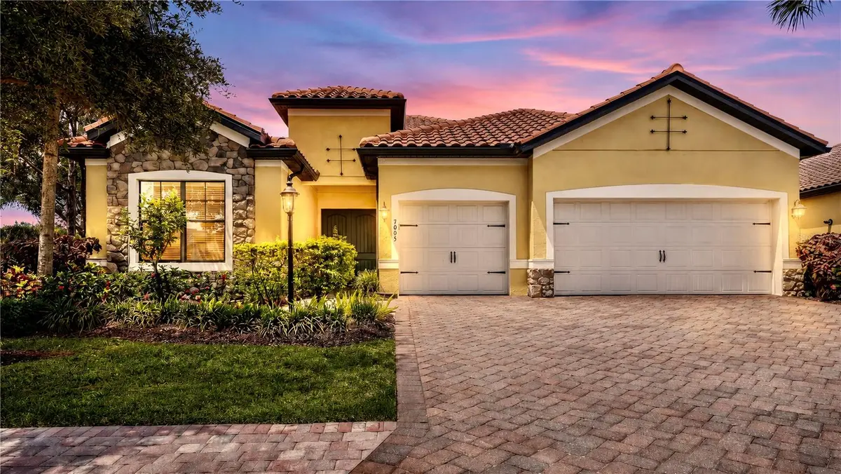 7005 WHITTLEBURY TRL, Lakewood Ranch, FL 34202