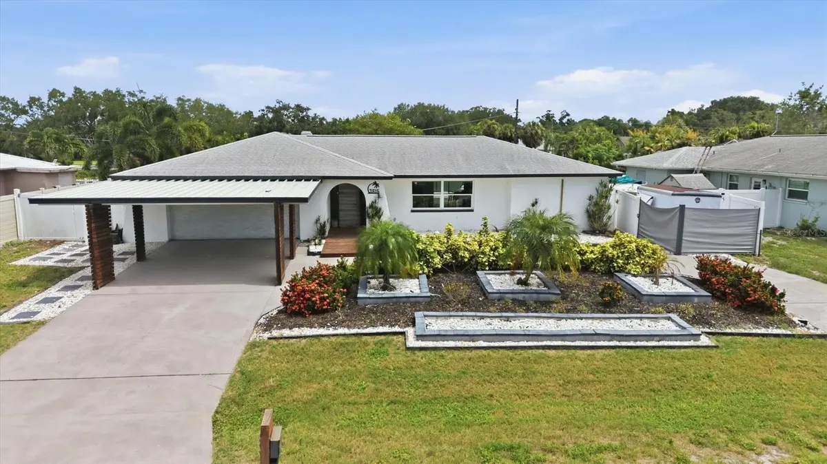 3615 EGERTON CIR, Sarasota, FL 34233