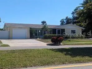 3070 GULF GATE DR, Sarasota, FL 34231