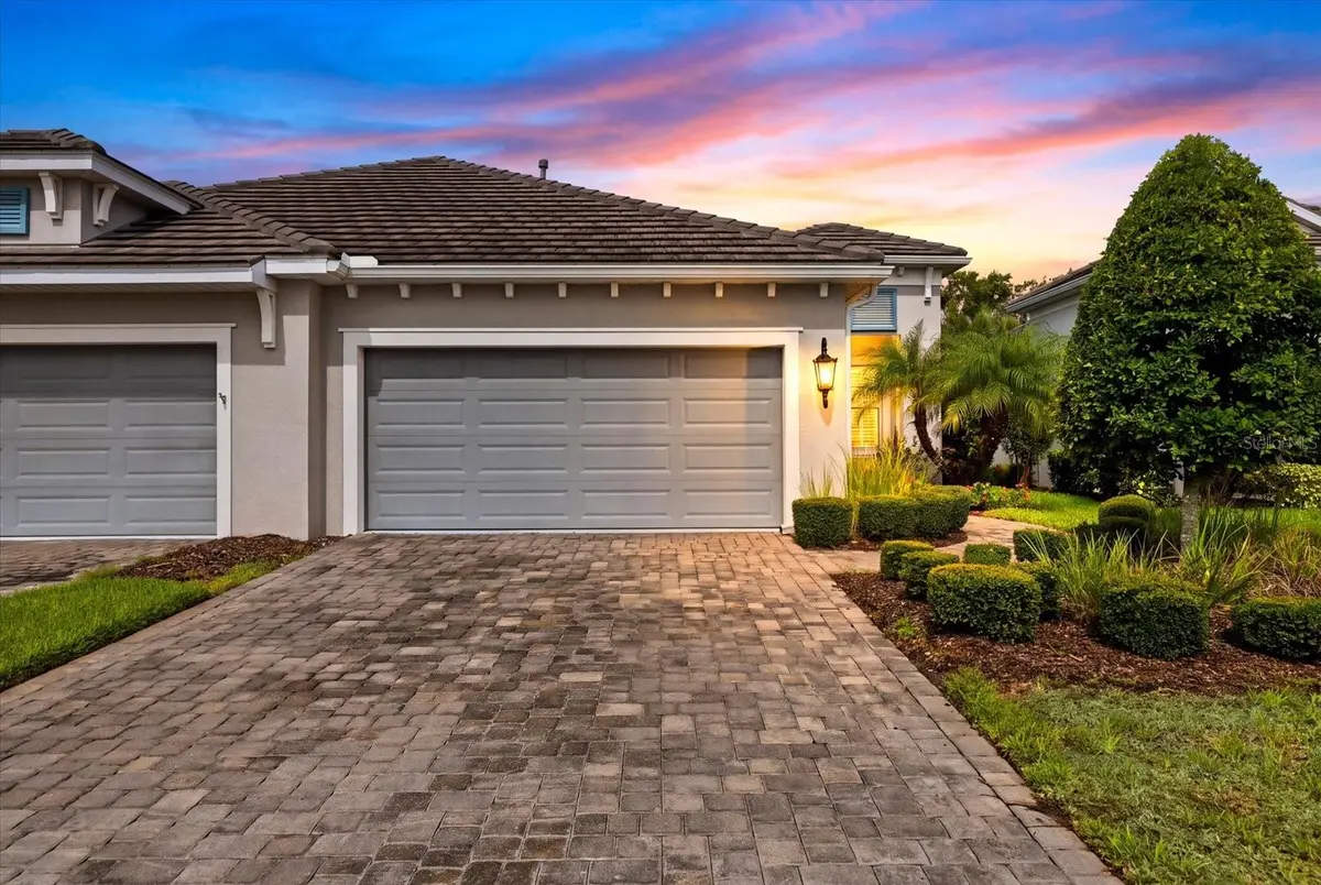 3036 SKY BLUE CV, Lakewood Ranch, FL 34211