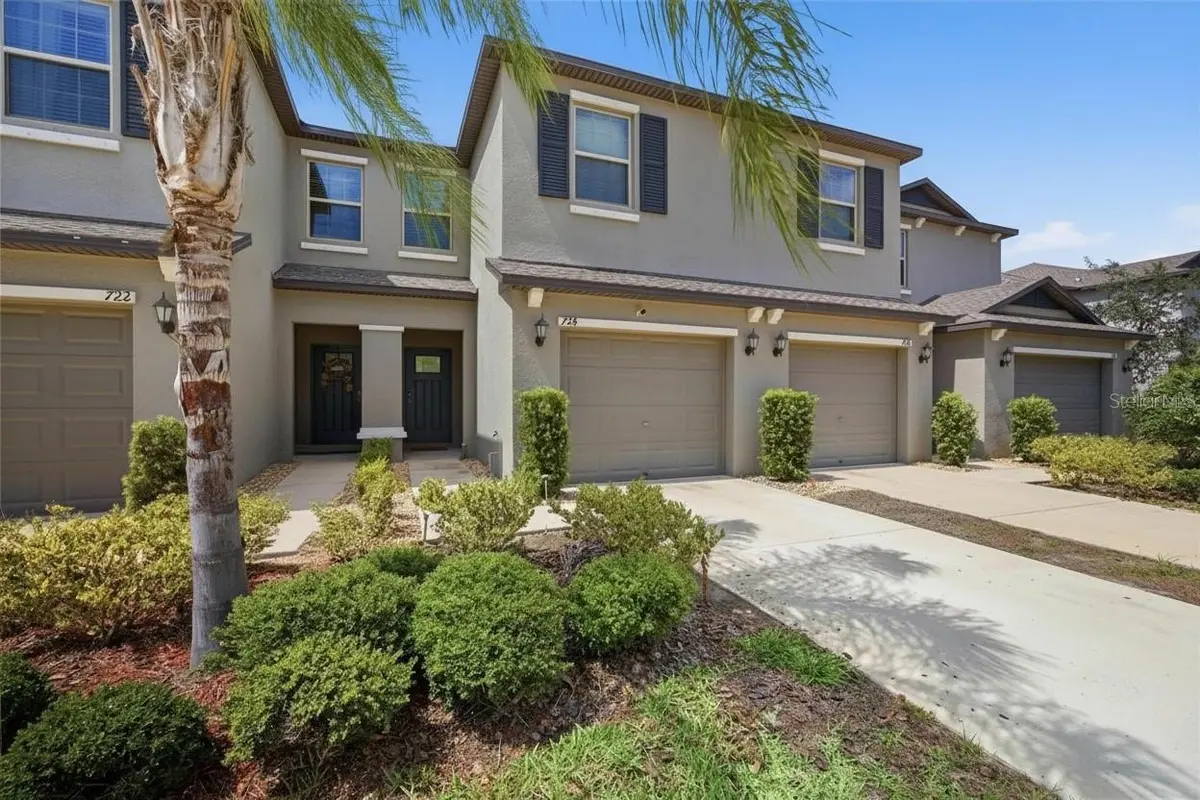 724 ROYAL EMPRESS DR, Ruskin, FL 33570