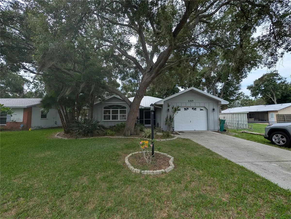 1315 8TH ST W, Palmetto, FL 34221
