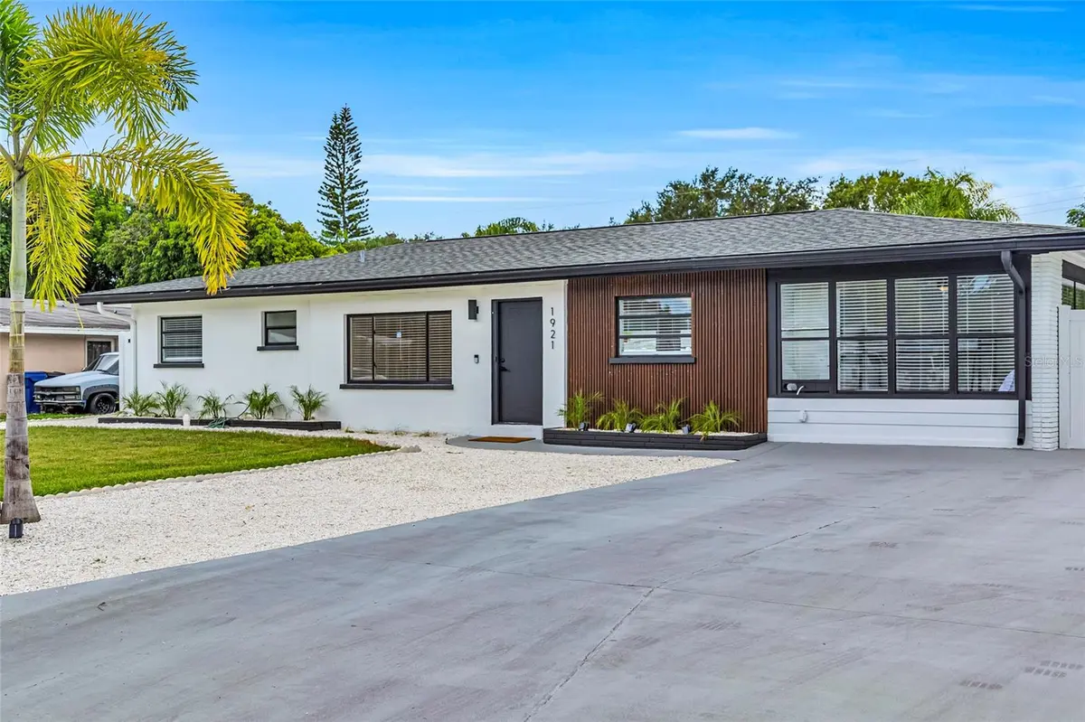 1921 FERN AVE, Sarasota, FL 34235