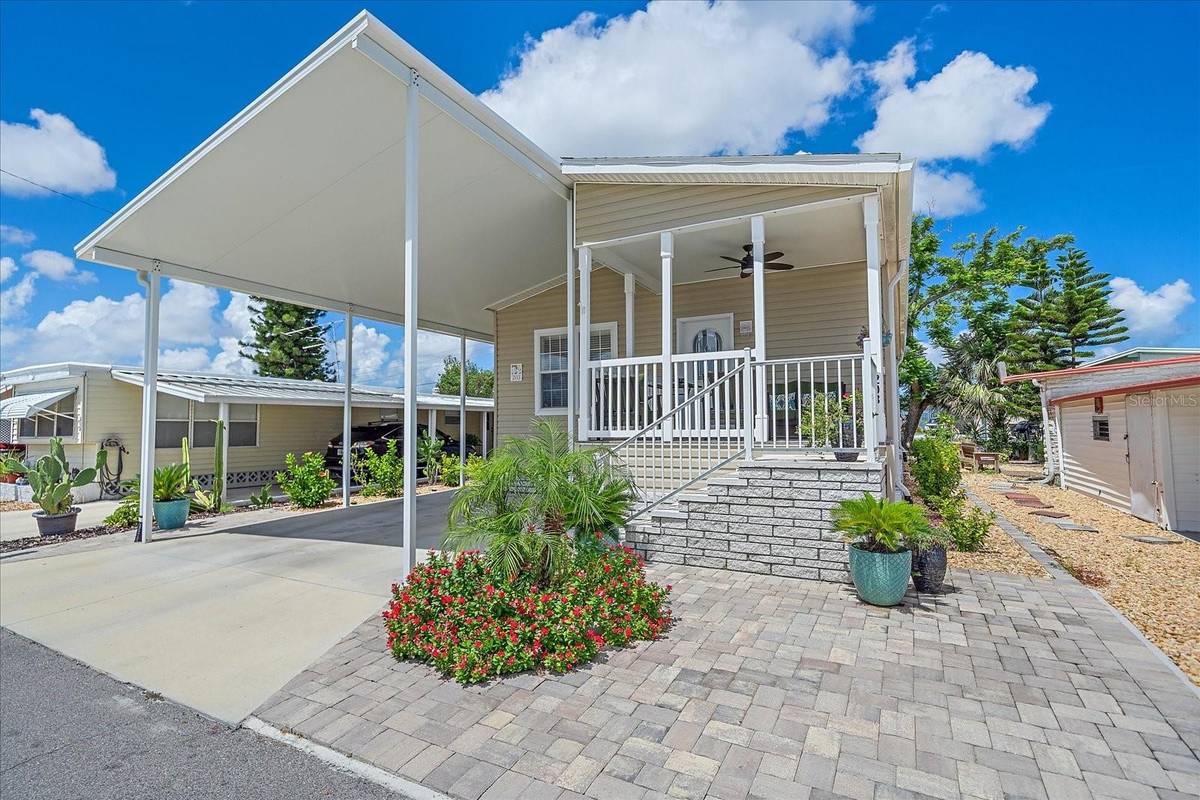203 BIMINI DR, Palmetto, FL 34221