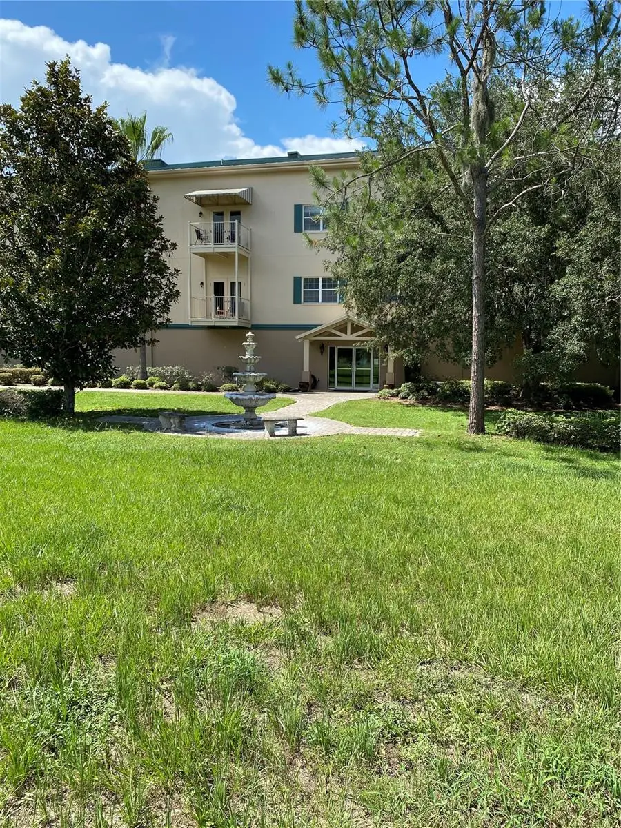 8176 SOUTHERN PINES DR #8176, Brooksville, FL 34601