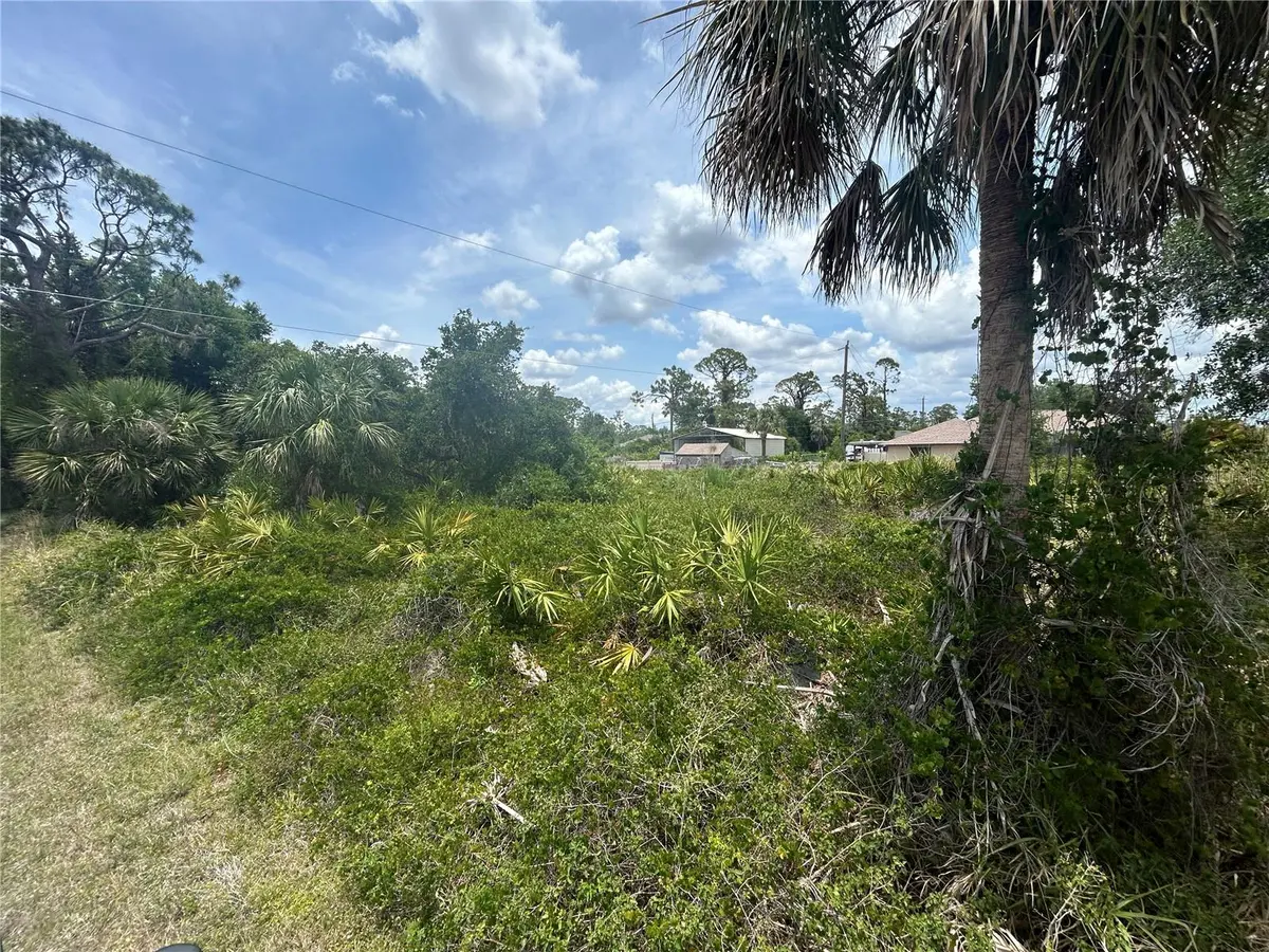 17232 WALDRUN AVE, Port Charlotte, FL 33948