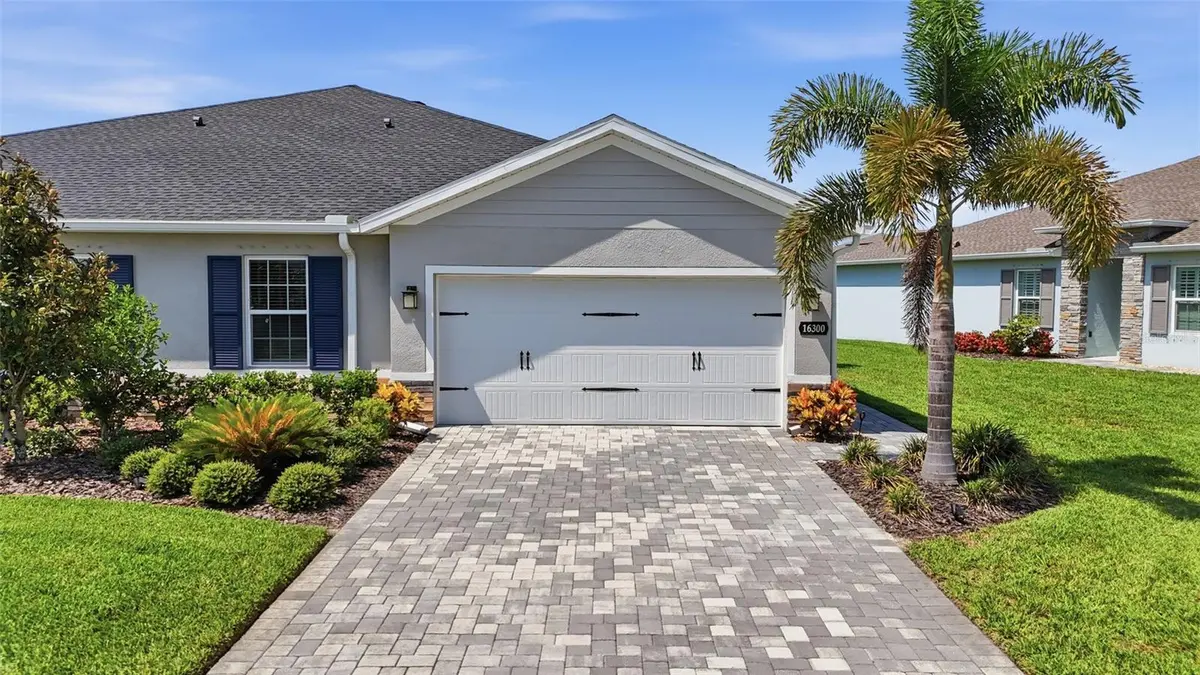 16300 COCONUT PALM DR, Port Charlotte, FL 33953