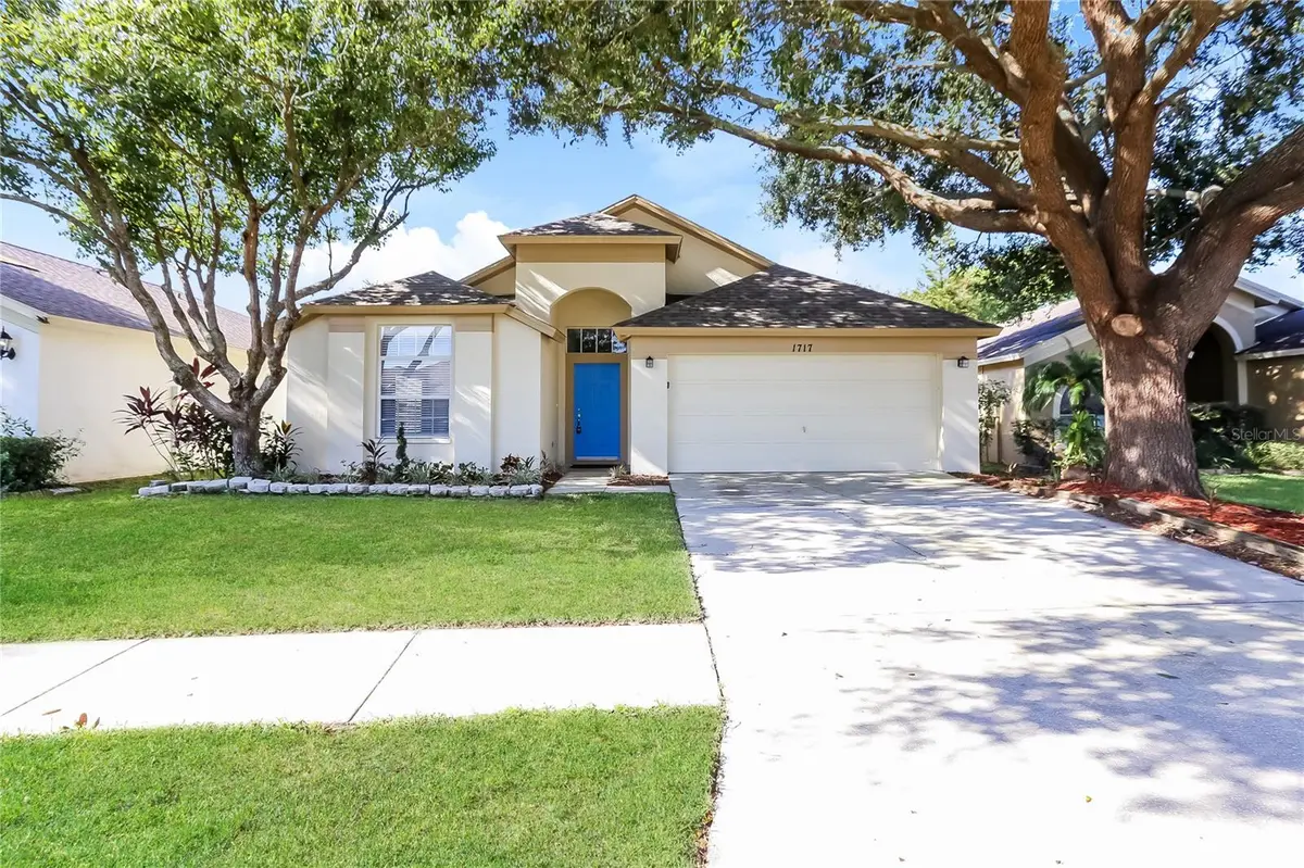 1717 ERIN BROOKE DR, Valrico, FL 33594