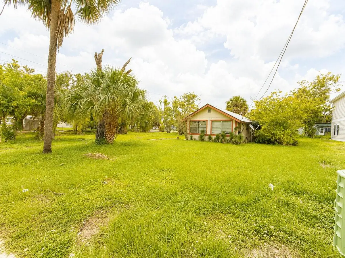 207 S LEE AVE, Arcadia, FL 34266