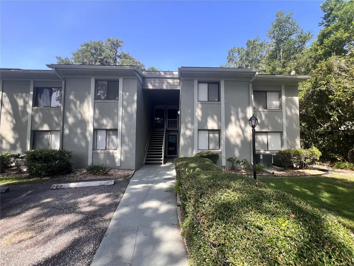 302 PALM COAST Pkwy NE #204, Palm Coast, FL 32137