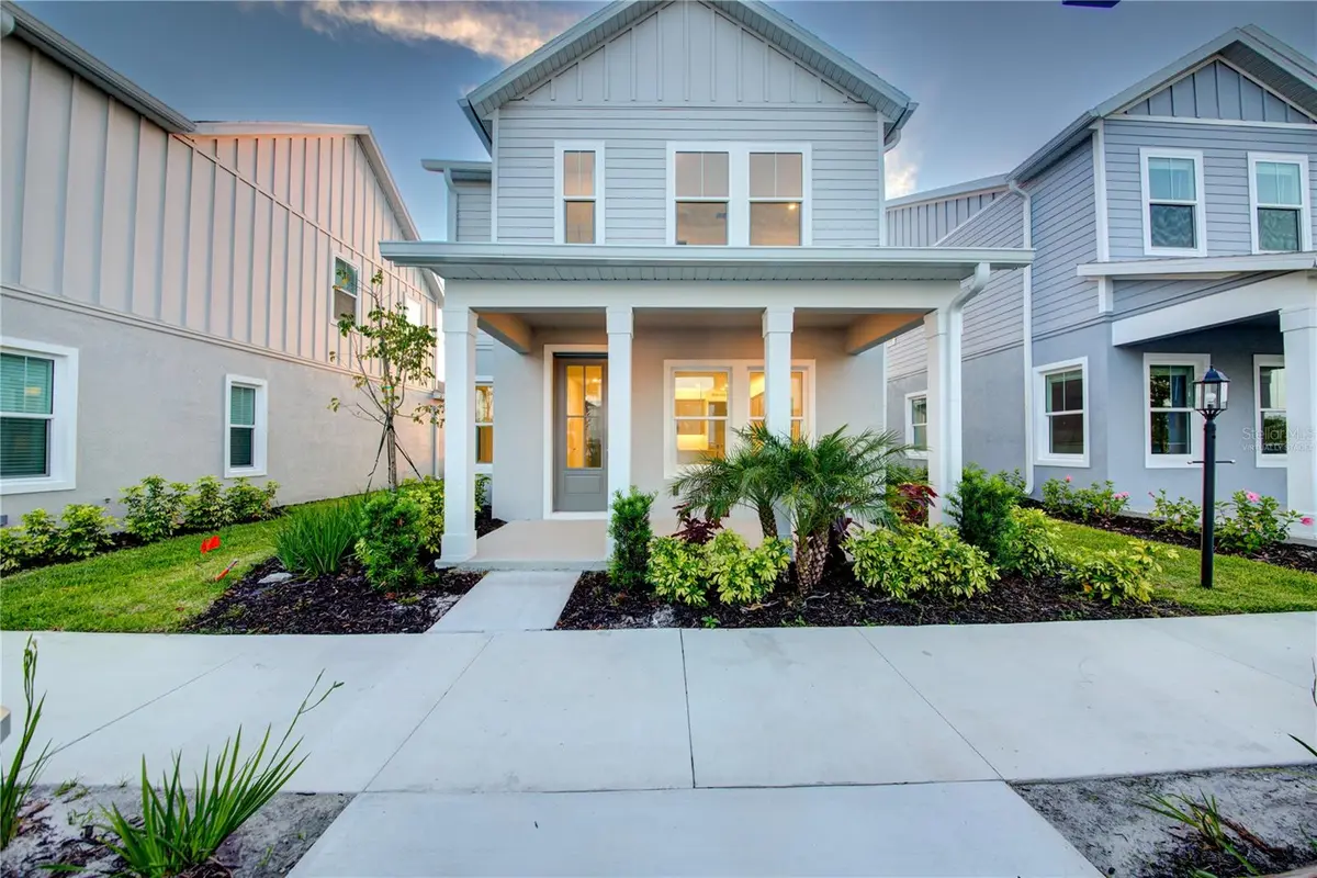 9085 CORMACK LN, Lakewood Ranch, FL 34240