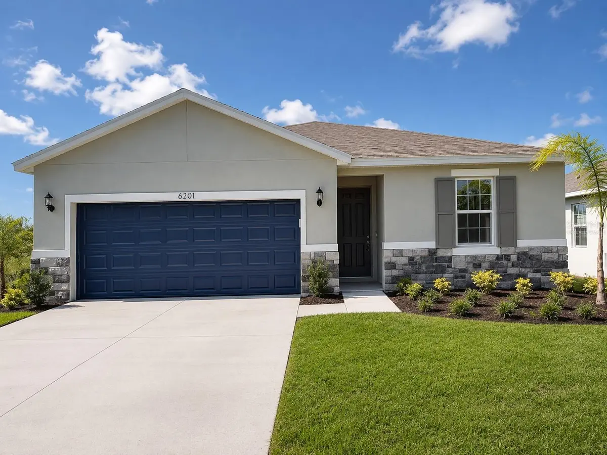 6201 N SANDERS GROVE CIR, Okahumpka, FL 34762