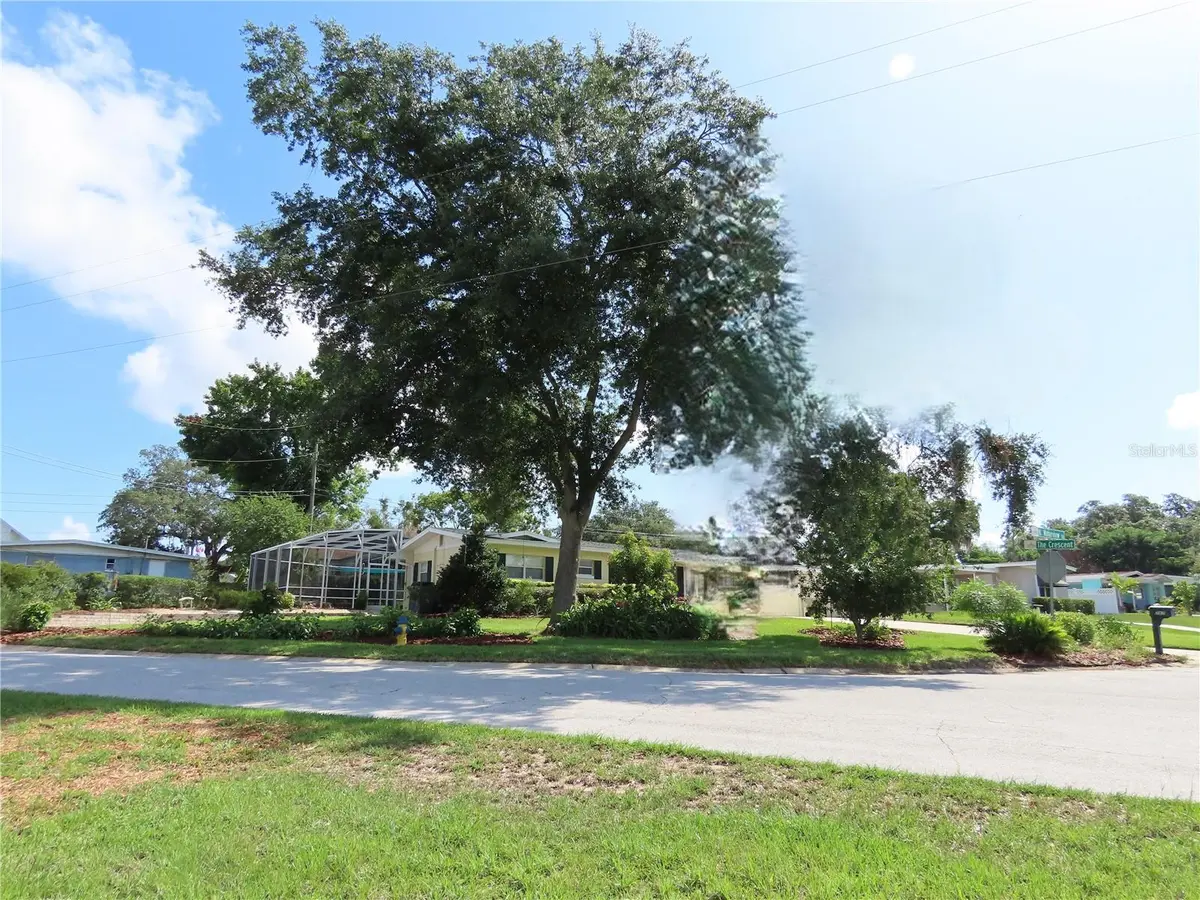 787 N WATERVIEW DR, Clermont, FL 34711