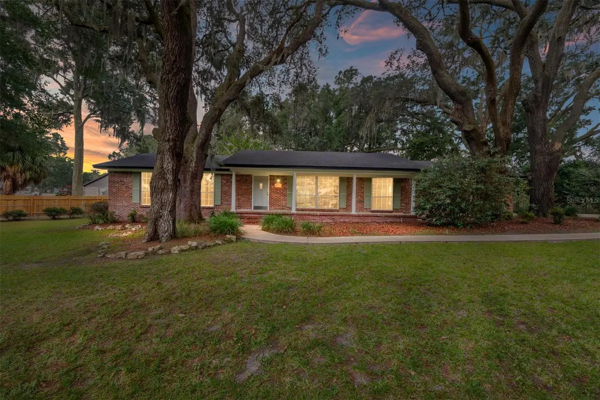 25747 SW 19TH AVE, Newberry, FL 32669